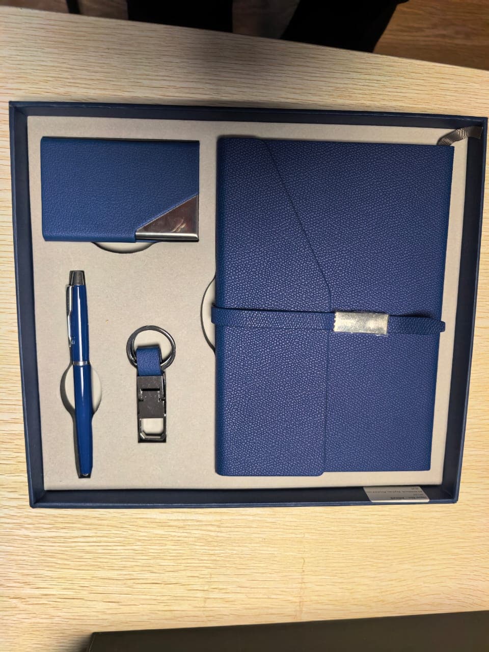 Notebook, keyring, Pen, Card case